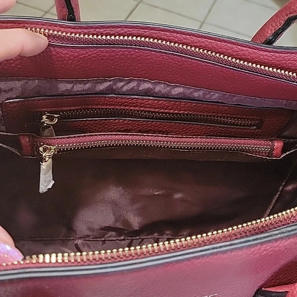 NWOT Maroon colored bag‎ - Picture 9 of 10